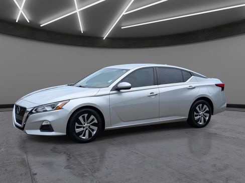 Used 2020 Nissan Altima 2.5 S FWD image 4