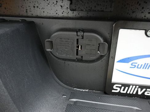 Used 2025 Toyota Tacoma SR image 48