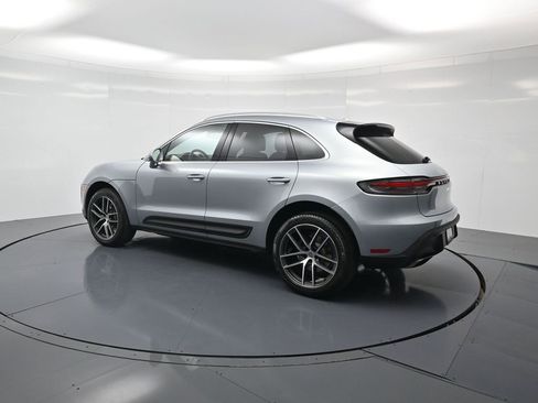 Certified 2026 Porsche Macan image 3