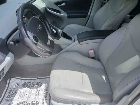 Used 2011 Toyota Prius Four w/ Solar Roof Pkg FWD image 14