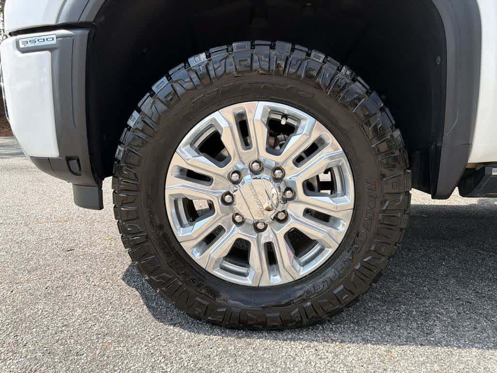 Used 2024 GMC Sierra 3500 Denali w/ Denali Reserve Package AWD/4WD image 9
