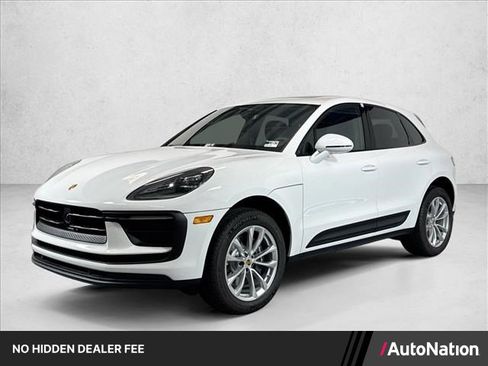 Used 2026 Porsche Macan AWD/4WD image 1