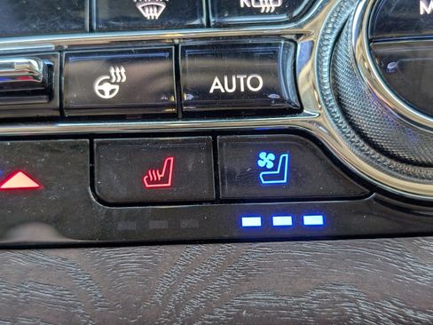 Used 2021 Lincoln Aviator Reserve w/ Equipment Group 202A AWD/4WD image 22