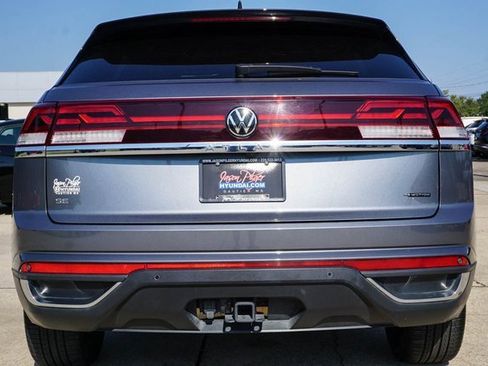 Used 2024 Volkswagen Atlas Cross Sport SE image 6