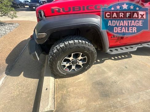 Used 2022 Jeep Wrangler Unlimited Rubicon w/ Cold Weather Group AWD/4WD image 8