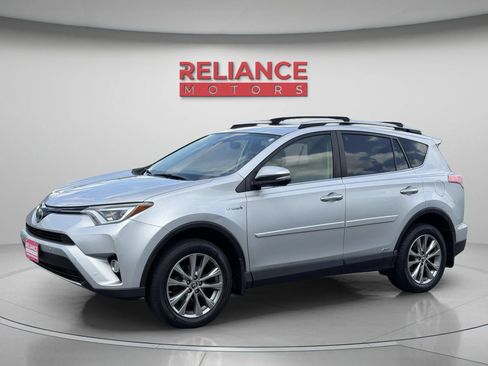 Used 2016 Toyota RAV4 Limited AWD/4WD image 2