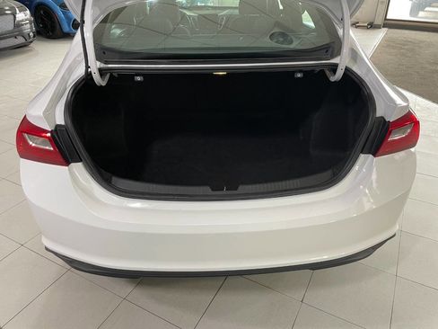 Used 2023 Chevrolet Malibu LT image 40