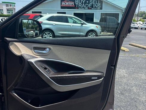 Used 2014 Hyundai Santa Fe GLS image 25