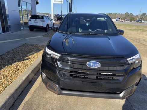 Used 2025 Subaru Forester Sport w/ Popular Package #2 image 2