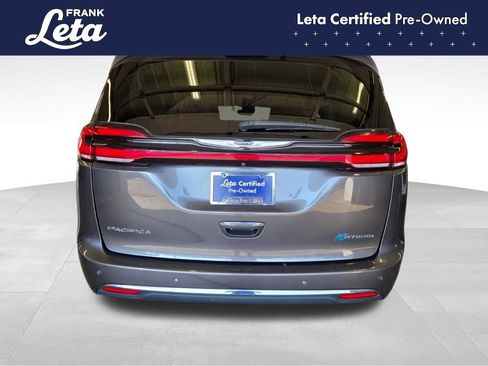 Used 2023 Chrysler Pacifica Limited FWD image 5