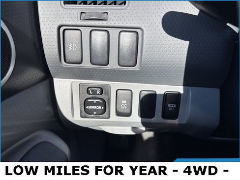 Used 2015 Toyota Tacoma 4x4 Double Cab image 7