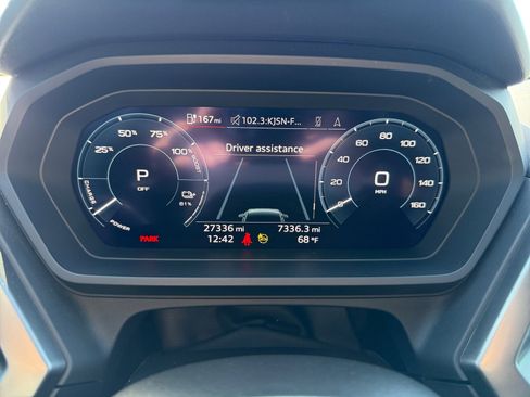 Used 2023 Audi Q4 e-tron Prestige image 11