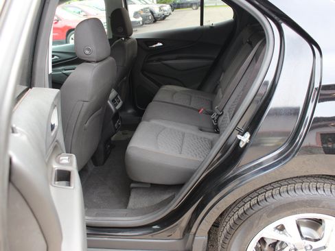 Used 2018 Chevrolet Equinox LT w/ Sun & Infotainment Package AWD/4WD image 32