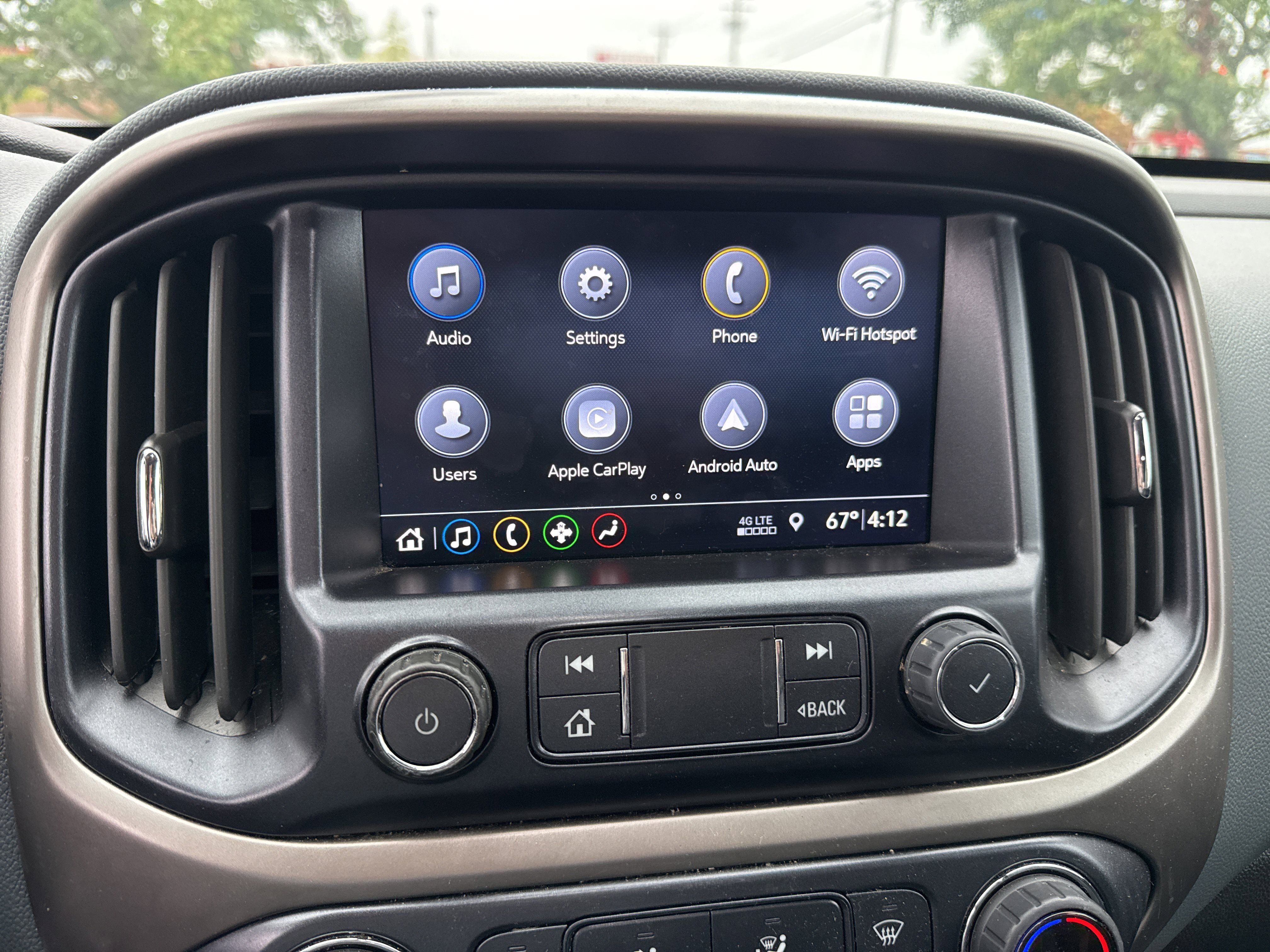 Used 2022 Chevrolet Colorado Z71 AWD/4WD image 2