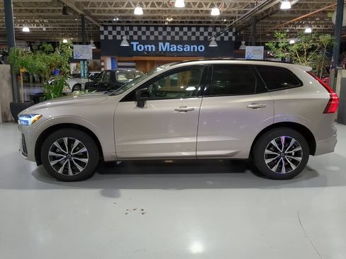 Used 2024 Volvo XC60 B5 Plus w/ Protection Package Premier AWD/4WD image 18