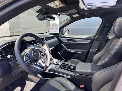 New 2026 Jaguar F-PACE R-Dynamic S image 24