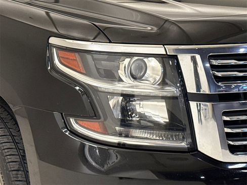 Used 2018 Chevrolet Suburban Premier image 5