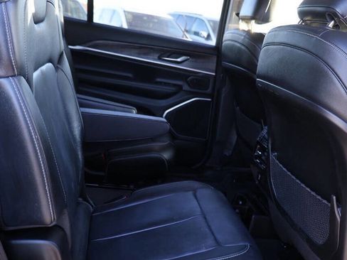 Used 2021 Jeep Grand Cherokee L Limited image 16