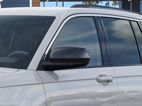 New 2025 Jeep Grand Cherokee Laredo w/ Luxury Tech Group I image 12