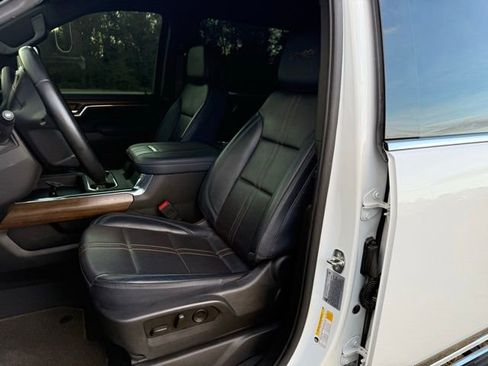 Used 2024 Chevrolet Silverado 3500 High Country image 15