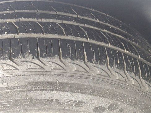 Certified 2023 GMC Yukon SLT image 8