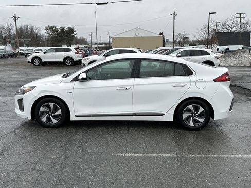 Used 2019 Hyundai Ioniq SEL image 5