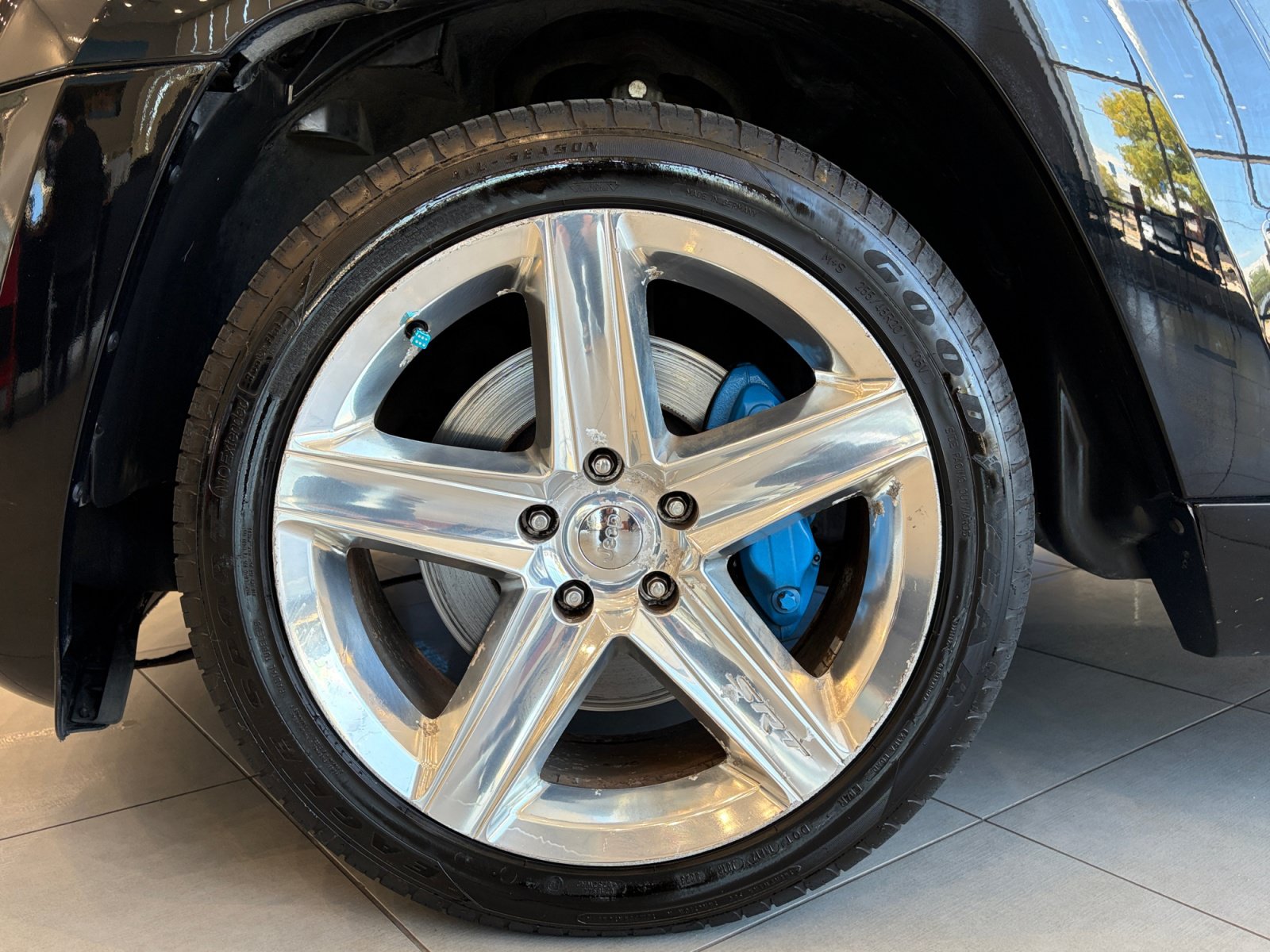 Used 2006 Jeep Grand Cherokee SRT8 w/ SRT Option Group I AWD/4WD image 11