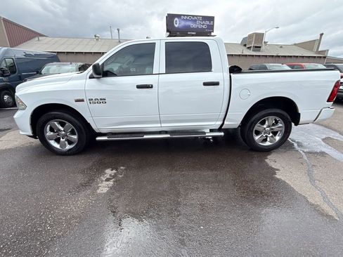 Used 2017 RAM 1500 Express w/ Express Value Package AWD/4WD image 4