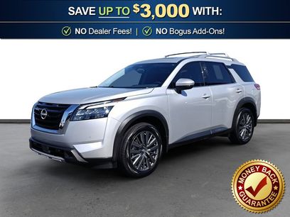 Used 2025 Nissan Pathfinder SL w/ SL Premium Package