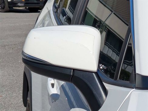 Used 2019 Toyota RAV4 XLE w/ Convenience Package image 11