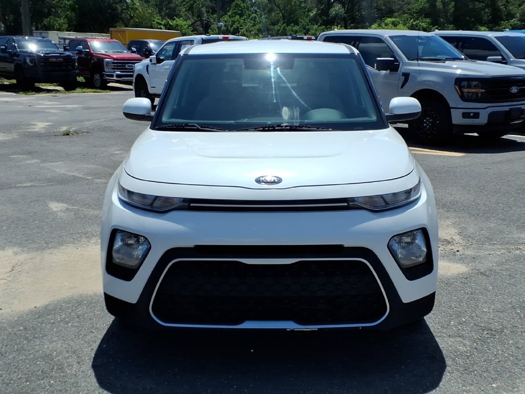 Used 2021 Kia Soul LX FWD image 2
