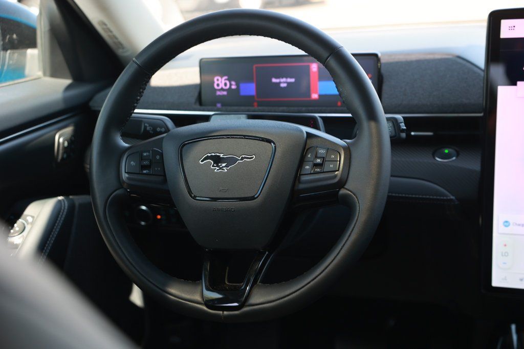 Used 2023 Ford Mustang Mach-E Premium AWD/4WD image 28