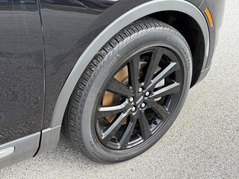 Certified 2023 Lincoln Nautilus Reserve w/ Monochromatic Package AWD/4WD image 9