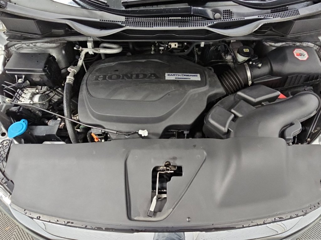 Used 2018 Honda Odyssey EX image 37