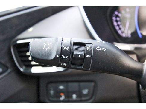 Used 2019 Hyundai Santa Fe FWD image 17