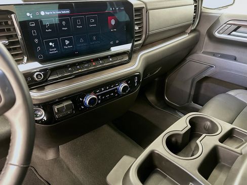 Used 2025 GMC Sierra 1500 SLT image 26