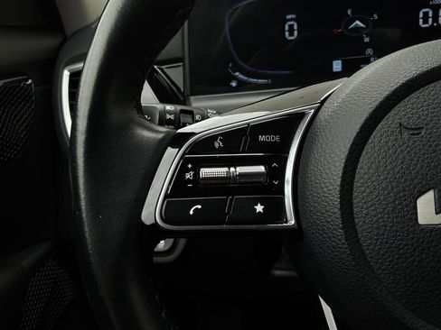 Used 2025 Kia Seltos S image 36