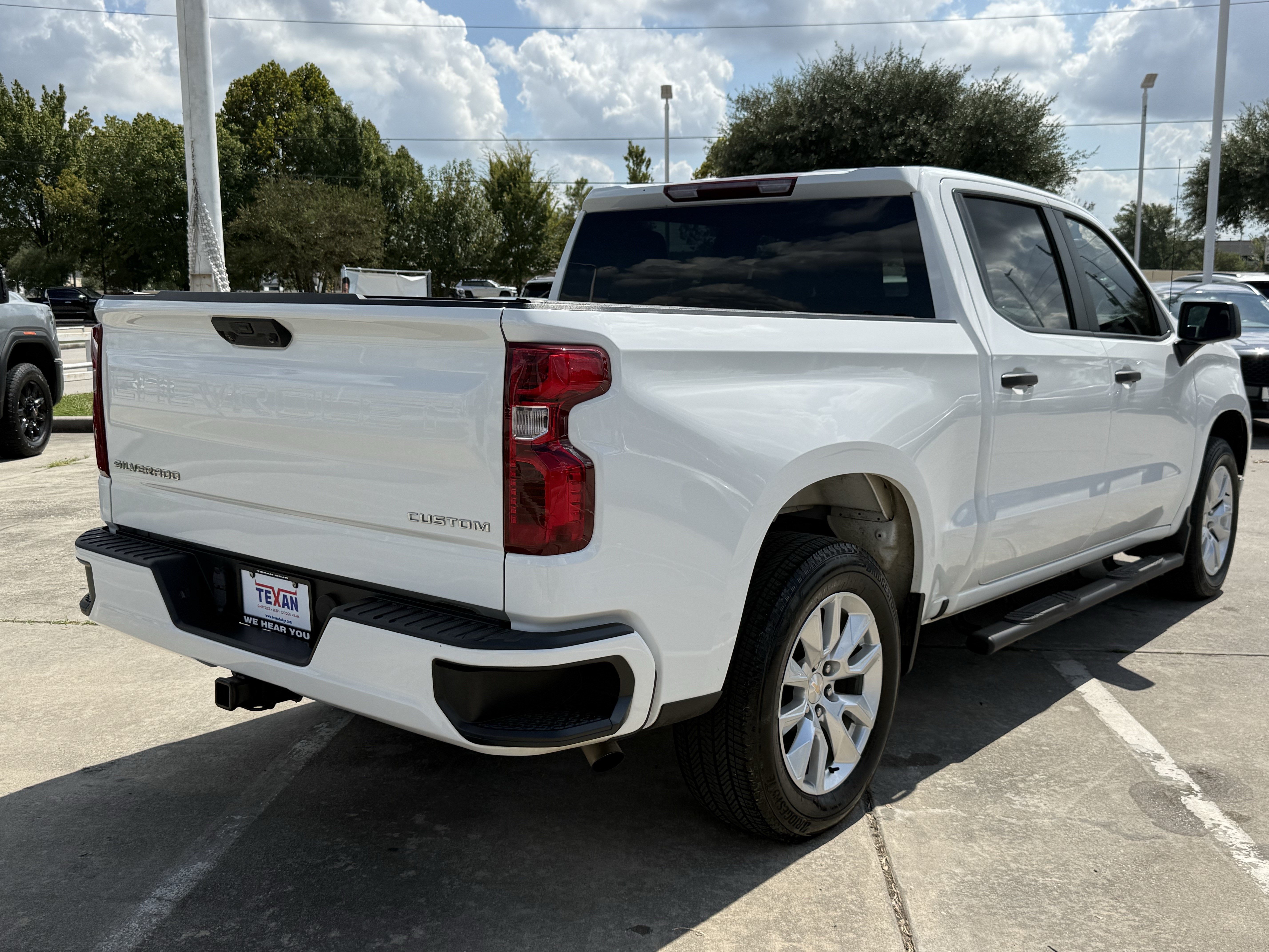 Used 2024 Chevrolet Silverado 1500 Custom RWD image 5
