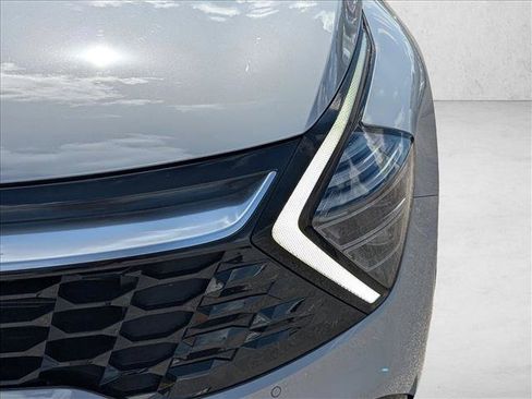 Used 2025 Kia Sportage SX FWD image 9