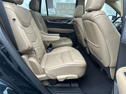 Used 2024 Cadillac XT6 Sport w/ Platinum Package image 25