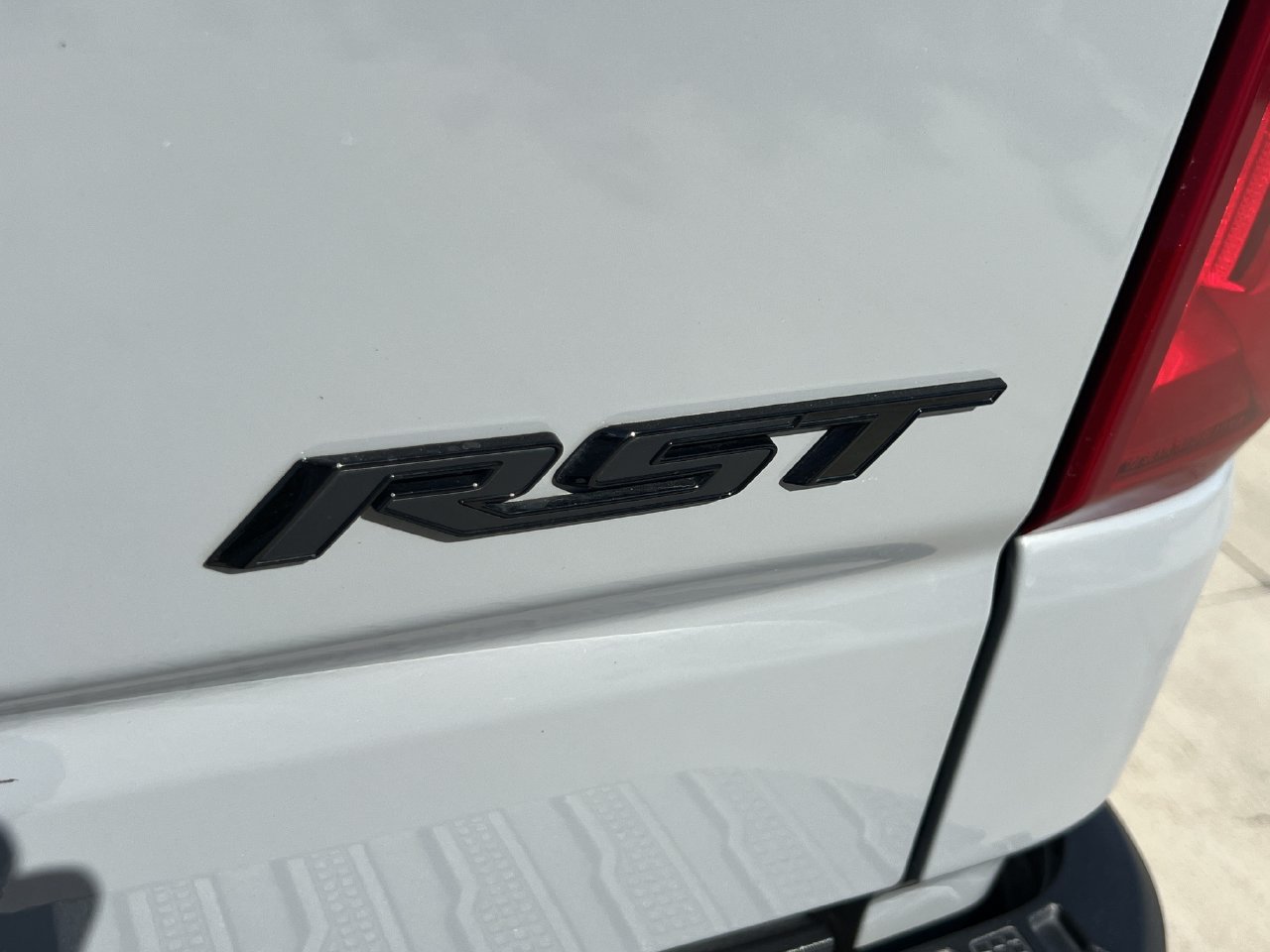Used 2025 Chevrolet Silverado 1500 RST w/ Texas Edition Plus RWD image 8