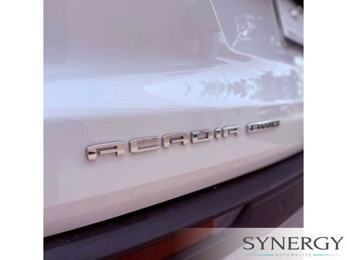 Used 2026 GMC Acadia Elevation w/ Elevation Premium Package AWD/4WD image 34