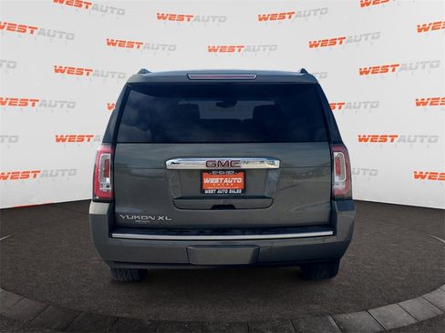 Used 2018 GMC Yukon XL Denali w/ Open Road Package image 4