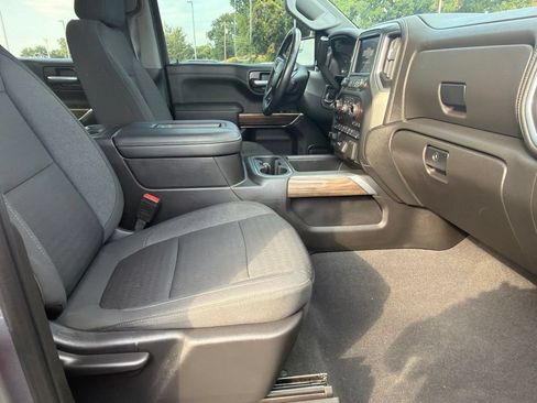 Used 2021 Chevrolet Silverado 1500 LT Trail Boss w/ Convenience Package II AWD/4WD image 11