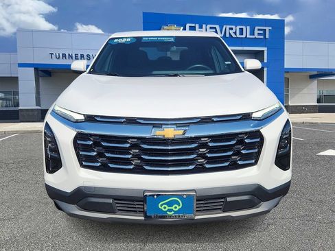 Certified 2026 Chevrolet Equinox LT FWD image 2