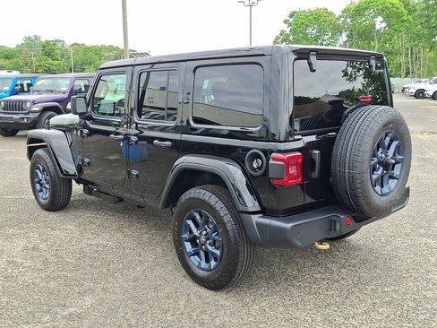 New 2026 Jeep Wrangler Unlimited Sport AWD/4WD image 7