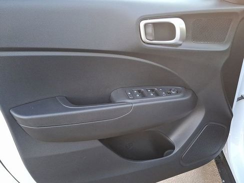 New 2026 Hyundai Venue SEL FWD image 12