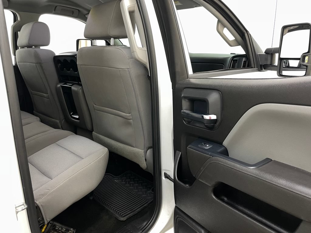 Used 2017 Chevrolet Silverado 1500 Custom w/ Custom Convenience Package AWD/4WD image 37