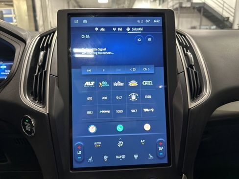 Used 2024 Ford Edge SEL w/ Convenience Package image 23