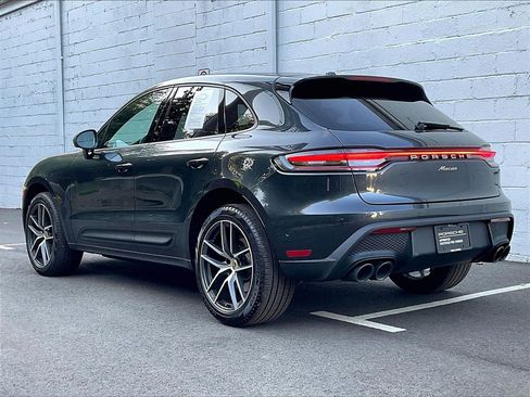 Certified 2025 Porsche Macan image 3